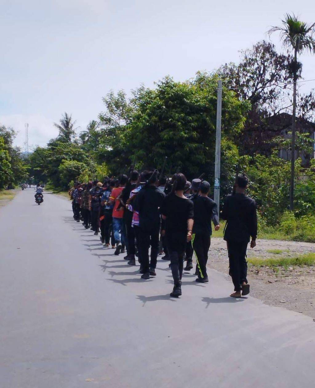 (ကလေးမြို့နယ်နတ်ချောင်းရွာမှပြည်သူ့ကာကွယ်ရေးတပ်ဖွဲ့ဝင်များ)