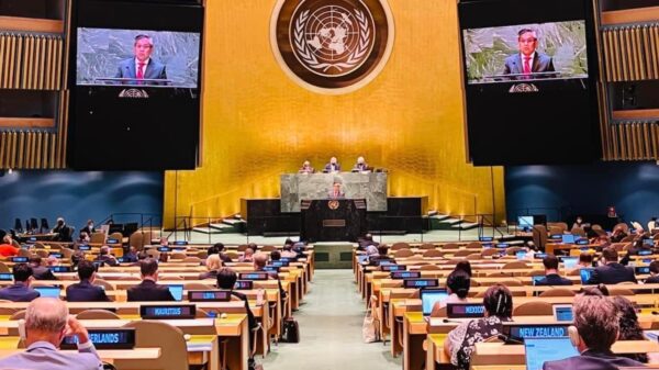 စစ်တပ်သို့ လက်နက်ရောင်းချမှုရပ်တန့်ရန် ကုလစင်မြင့်ပေါ်မှ မြန်မာသံအမတ်ကြီးထပ်မံ တောင်းဆို