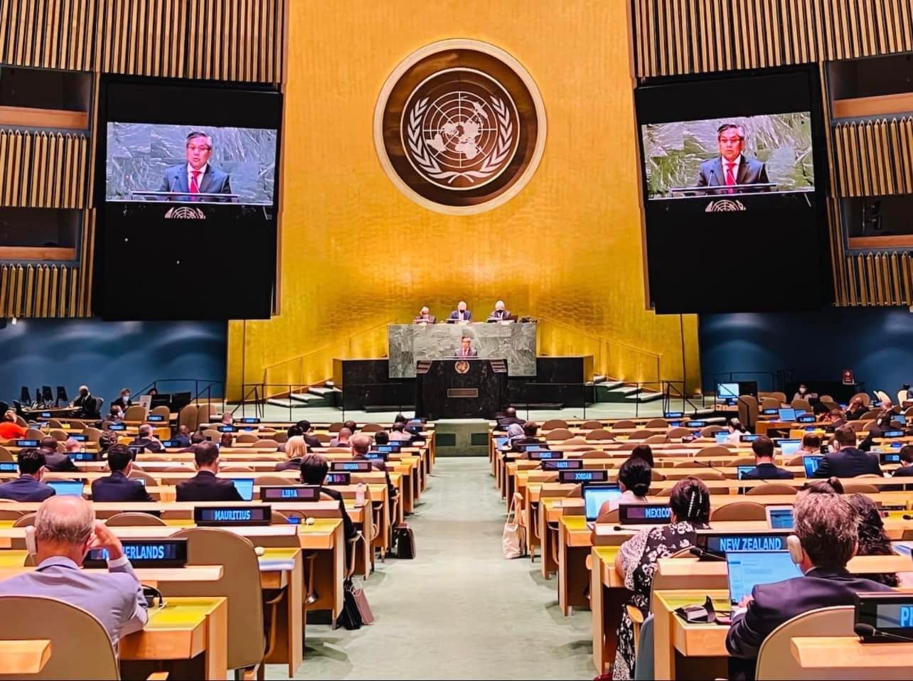 စစ်တပ်သို့ လက်နက်ရောင်းချမှုရပ်တန့်ရန် ကုလစင်မြင့်ပေါ်မှ မြန်မာသံအမတ်ကြီးထပ်မံ တောင်းဆို