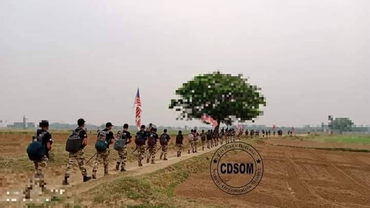 မြောင်မြို့နယ် ပြည်သူ့ကာကွယ်ရေးနှင့်လုံခြုံရေးအဖွဲ့ CDSOM၏ ရဲဘော်များ အား စစ်ဆင်ရေးတစ်ခုတွင် တွေ့ရစဥ်၊ ဓာတ်ပုံ-CDSOM