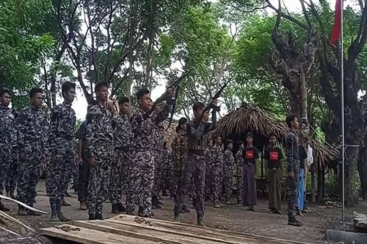 ဓါတ်ပုံ-PDF တပ်ရင်းများ