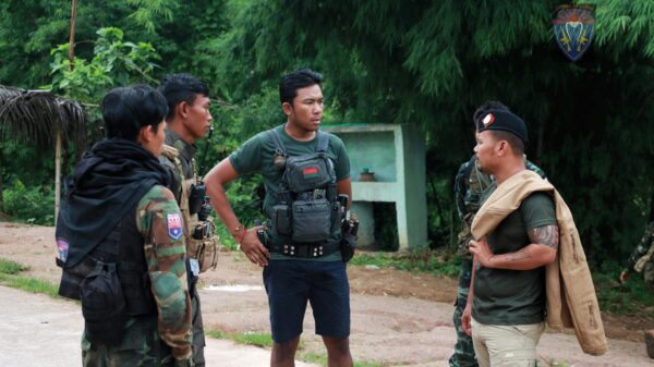 ဓာတ်ပုံ - ကော်ဘရာစစ်ကြောင်း