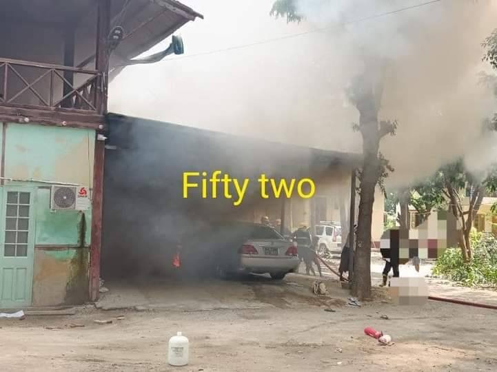 (တိုက်ခိုက်ခံရမှုကြောင့် စစ်ကောင်စီ၏ ယာဥ် ၂နှစ်စီး မီးလောင်ထားသည်ကို စစ်​ကောင်စီ၏ ဝါဒဖြန့်FIFTY TWO တယ်လီဂရန်ချန်နယ်တွင် ဖော်ပြထားစဥ်)