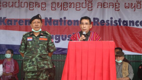 (၇၄)နှစ်မြောက် ကရင်နီအမျိုးသားခုခံတော်လှန်ရေးနေ့ တွင် ခူဦးရယ် မိန့်ခွန်းပြောကြားနေစဉ်၊ ဓာတ်ပုံ - Kanbawza Tai News