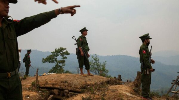 (KIA တပ်ဖွဲ့ဝင်များ ။ ။ဓါတ်ပုံ-The New York Time)