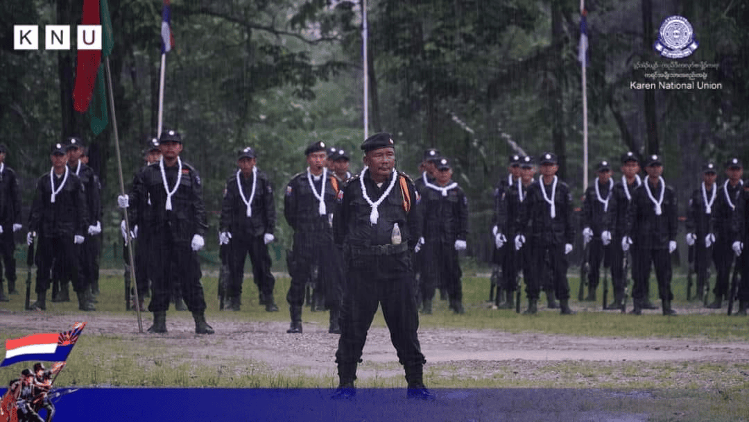 (၇၂)နှစ်မြောက် ကရင့်အာဇာနည်နေ့ကို ကရင်အမျိုးသားလွတ်မြောက်ရေး တပ်မတော်-KNLA တပ်မဟာ(၇)ဌာနချုပ်(ကလို့ယော်လေး)၌ ကျင်းပနေစဉ်၊ ဓာတ်ပုံ - KNU
