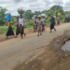(ထွက်ပြေးတိမ်းရှောင်နေရသော ပြည်သူများအား တွေ့ရစဥ်၊ ဓာတ်ပုံ- ဒီပဲယင်းမြို့နယ်ပြည်သူ့အုပ်ချုပ်ရေးအဖွဲ့)