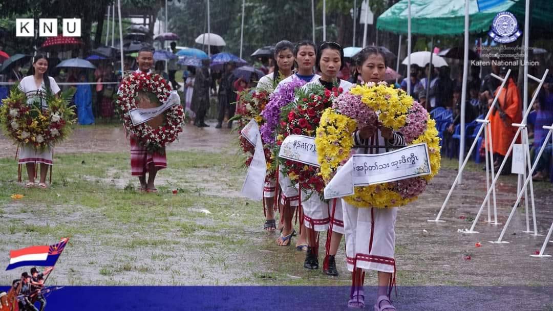 (၇၂)နှစ်မြောက် ကရင့်အာဇာနည်နေ့ကို ကရင်အမျိုးသားလွတ်မြောက်ရေး တပ်မတော်-KNLA တပ်မဟာ(၇)ဌာနချုပ်(ကလို့ယော်လေး)၌ ကျင်းပနေစဉ်၊ ဓာတ်ပုံ - KNU