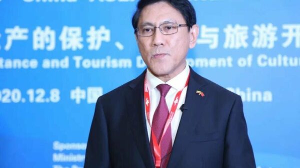တရုတ်နိုင်ငံဆိုင်ရာစစ်ကောင်စီသံအမတ် ကူမင်းလေဆိပ်မှာ သေဆုံး