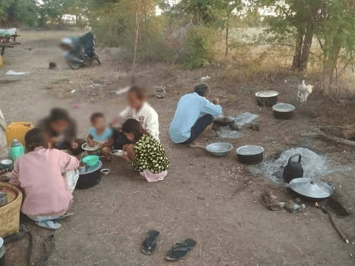 (အရာတော်နယ်ရှိ စစ်ဘေးရှောင်ပြည်သူများအား တွေ့ရစဥ်၊ ဓာတ်ပုံ - CJ)
