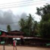 (တိုက်ခိုက်ခံရသည့်ရဲစခန်းဘက်မှ မီးခိုးများထွက်နေသည်ကို တွေ့ရစဉ်၊ဓာတ်ပုံ - CJ)