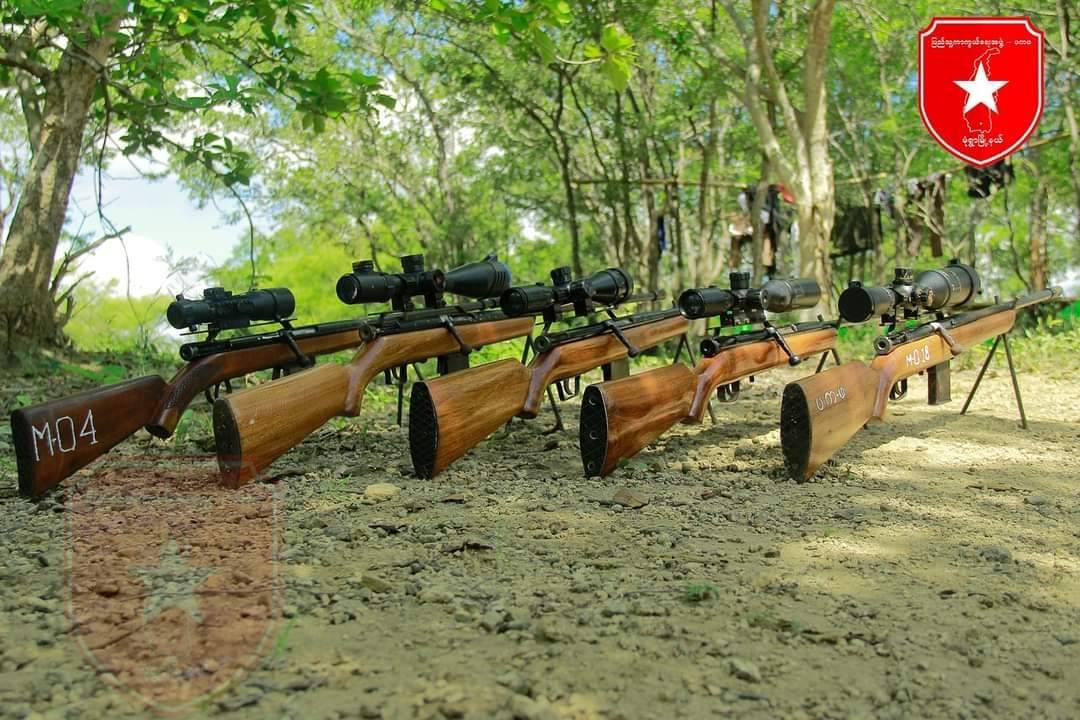 ထုတ်လုပ်ဖြန့်ဝေနေသည့် လက်နက်များကို မုံရွာ(ပကဖ) ထုတ်ပြန်