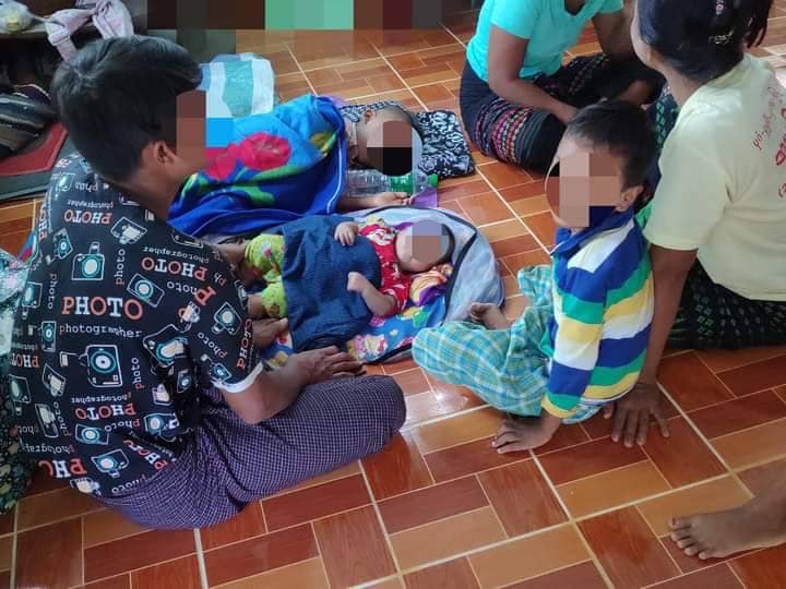 မီးရှို့ဖျက်ဆီးခံရသော မူးကမ်းကြီး၊ ဆူးတပ်ရွာနှင့် ထွက်ပြေးတိမ်းရှောင်နေရသည့် ဒီပဲယင်းနယ်ခံများ၊ ဓာတ်ပုံ- ဒီပဲယင်းမြို့နယ်စစ်ရှောင်ထောက်ပံ့ရေးအဖွဲ့၊ ဒီပဲယင်းမြို့နယ် ညီနောင်များ