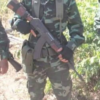 (Freeland Attack Force - FLA ပြောက်ကျားတပ်မှ ဒုတာဝန်ခံ ရဲဘော်စွန်ရဲ (ခ) ရဲဘော်ကောင်လေးအား တွေ့ရစဥ်)