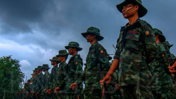 ကရင်နီအမျိုးသားများကာကွယ်ရေးတပ်(KNDF)မှ ရဲဘော်များအား တွေ့ရစဥ်၊ ဓာတ်ပုံ - KNDF