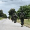 (ဒီမော့ဆို PDFမှ ရဲဘော်များအား တွေ့ရစဉ်)