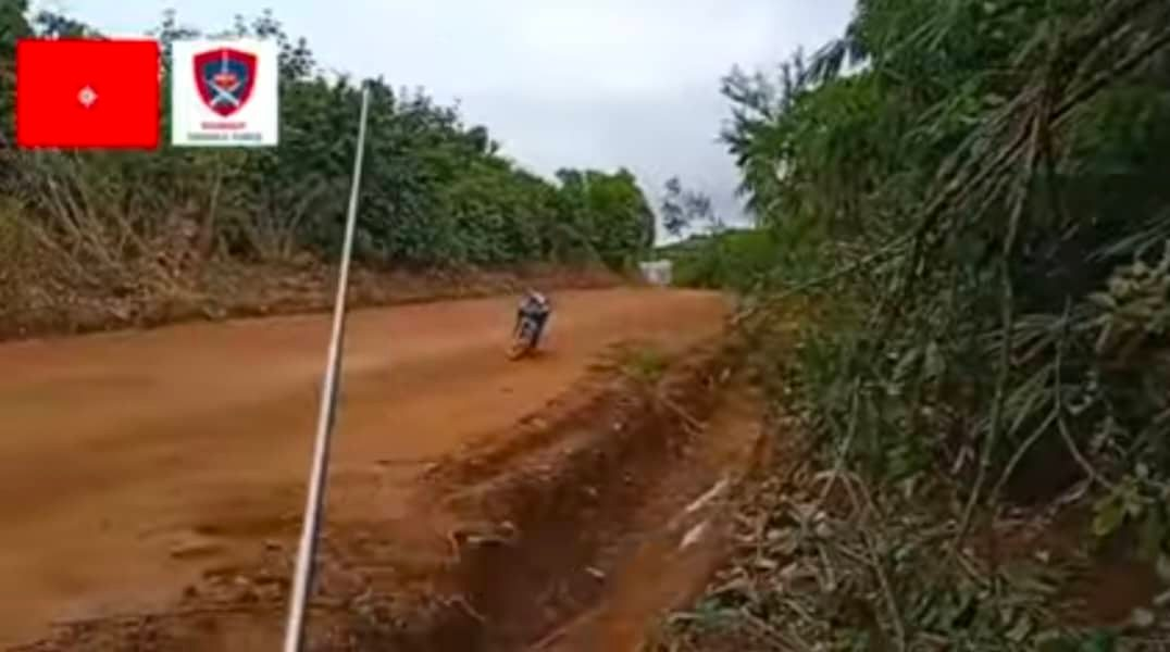 (ထားဝယ်-ကလိန်အောင်လမ်းပိုင်းတစ်နေရာအားတွေ့ရစဥ်)