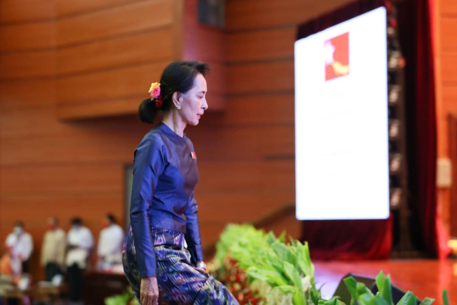 ဓာတ်ပုံ - Chair NLD