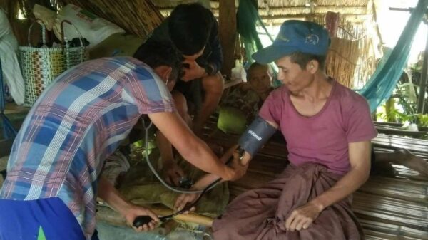 မုန်းမှာ စစ်တပ်က ဒေသခံတွေကို ဖမ်းဆီးရိုက်နှက်တဲ့အပြင် ငွေပါသိမ်းယူနေတယ်လို့ KNU ထုတ်ပြန်