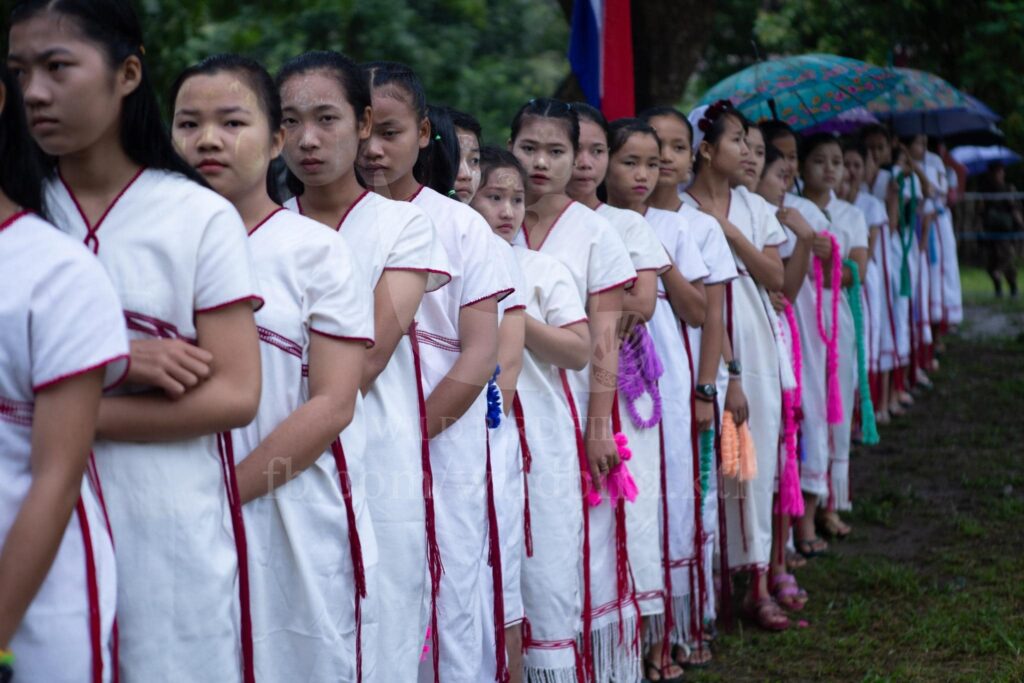 ဩဂုတ် ၁၂ရက်က ကျင်းပခဲ့သည့် KNLA တပ်မဟာ (၅)၏ ကရင့်အာဇာနည်နေ့ အခမ်းအနားအား တွေ့ရစဉ်၊ ဓာတ်ပုံ - Wild Bird