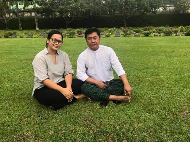 (ဦးဂျင်မီ နှင့် ​ဒေါ်နီလာသိန်း တို့ဇနီး​မောင်နှံ။ ဓါတ်ပုံ-မနီလာသိန်းFB)