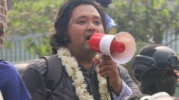 မုံရွာသပိတ်ခေါင်းဆောင် ကိုဝေမိုးနိုင်
