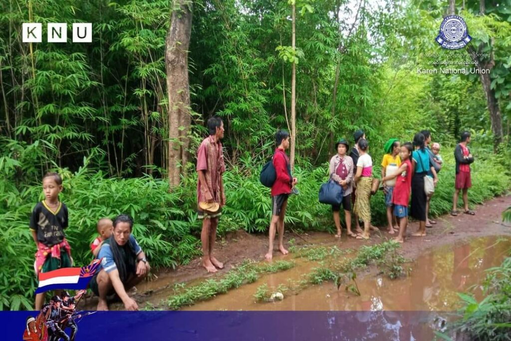 (ကရင်စစ်ဘေးရှောင်ပြည်သူများ ။ ဓါတ်ပုံ-KNU)
