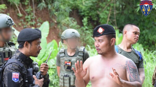 ဓာတ်ပုံ - ကော်ဘရာစစ်ကြောင်း