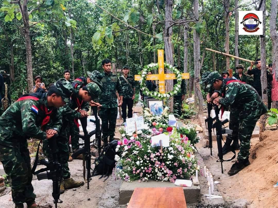 ဓာတ်ပုံ - KNDF- B19