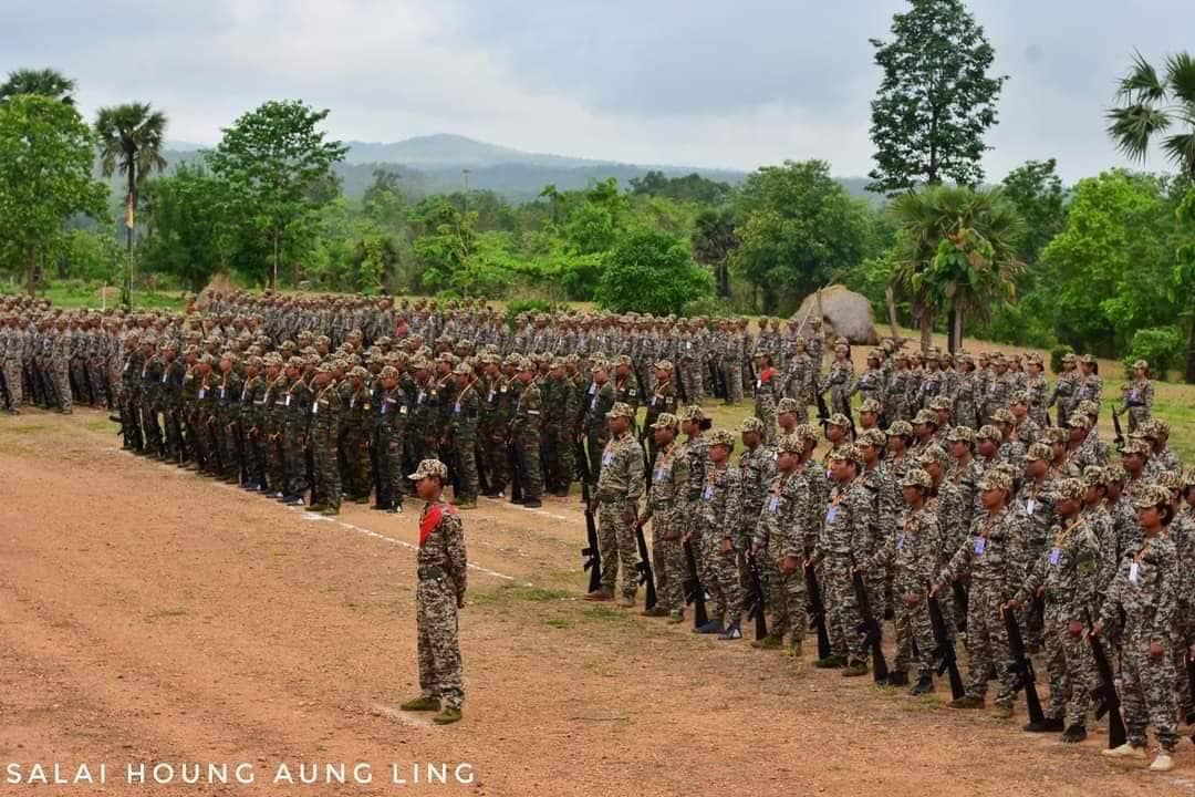 ယောဒေသပြည်သူ့ကာကွယ်ရေးတပ်ဖွဲ့ (YPDF)မှ ရဲဘာ်များအား တွေ့ရစဉ်