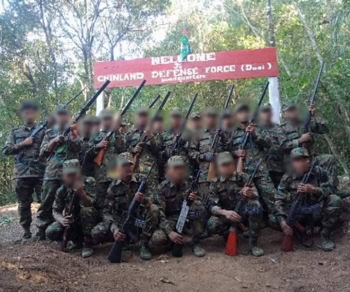 (CDF - Daai တပ်ဖွဲ့ဝင်များအား တွေ့ရစဉ်၊ ဓာတ်ပုံ - CDF - Daai)