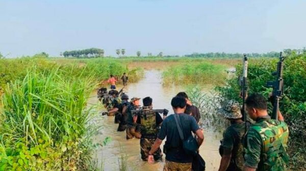 (Guerrilla Warfare - KPKတပ်ဖွဲ့ဝင်များ။ဓါတ်ပုံ-PKP)