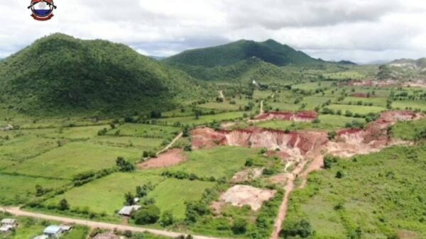 (ခြေတော်ရာဘုရားအနီးပတ်ဝန်းကျင်အား တွေ့ရစဉ်၊ ဓာတ်ပုံ - KNDF .B 19)