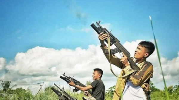 (ဆိပ်ခွန်ရဲစခန်းကို (၄၀)မမ များဖြင့် တိုက်ခိုက်နေစဥ်၊ ဓာတ်ပုံ - 96 Soldiers PDF)
