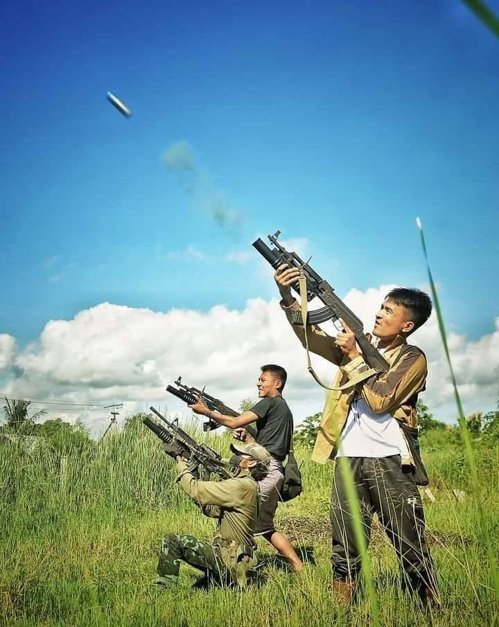 (ဆိပ်ခွန်ရဲစခန်းကို (၄၀)မမ များဖြင့် တိုက်ခိုက်နေစဥ်၊ ဓာတ်ပုံ - 96 Soldiers PDF)