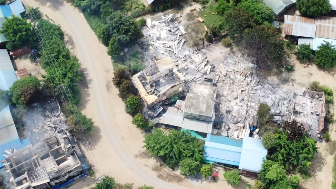(ဒီပဲယင်းမြို့နယ် မူးကမ်း-ဆူးတပ်ကျေးရွာကို အကြမ်းဖက်စစ်ကောင်စီတပ်များက ယခုသြဂုတ်လအတွင်း မီးရှို့ဖျက်ဆီးပြီးနောက် မြင်တွေ့ရစဥ်၊ဓာတ်ပုံ - Voice Of Depeyin)