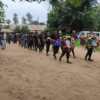 (ကျဆုံးရဲဘော်နှစ်ဦးအား ဂူသွင်းသင်္ဂြိုလ်ပေးနေစဥ်။ ဓာတ်ပုံ-တမာမြေပျောက်ကျားတပ်ဖွဲ့)