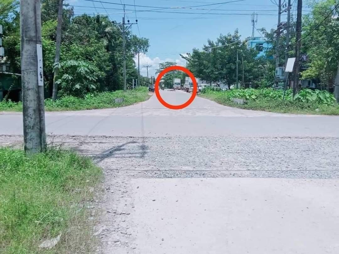 (လဝကရုံး‌တွင် ပစ်ခတ်ပြီးနောက် တွေ့ရစဥ်၊ ဓာတ်ပုံ - CJ)