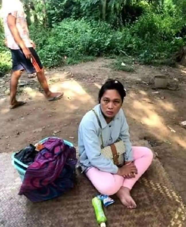 (စစ်​ကောင်စီတပ်ဗိုလ်မှူးနိုင်ဘိုဘို၏ဇနီးမယဥ်ယဥ်ထွန်း။ ဓါတ်ပုံ-CJ)