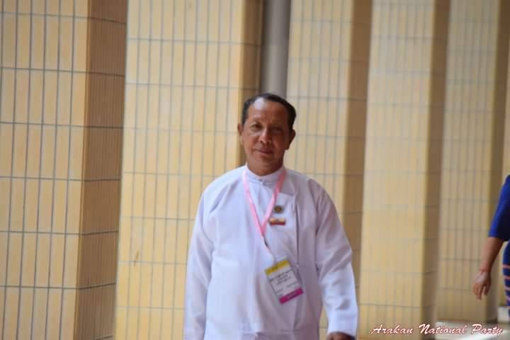 (လွတ်​တော်အမတ်​ဟောင်းဦး​ဖေသန်း)