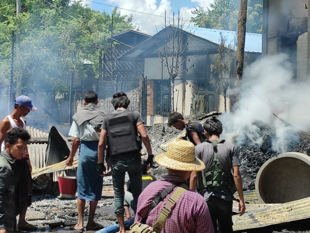 ဓာတ်ပုံ - Zero ပြောက်ကျားတပ်မဟာတပ်ရင်း တပ်ရင်း - ၇ - မြင်းခြံခရိုင်