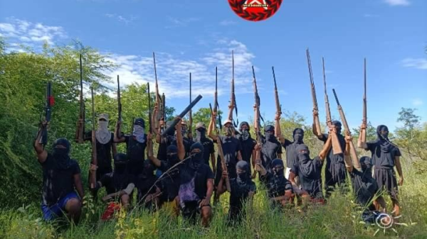 (သပြေညိုပြောက်ကျားတပ်ဖွဲ့ဝင်အချို့အား တွေ့ရစဥ်၊ ဓာတ်ပုံ-သပြေညို)