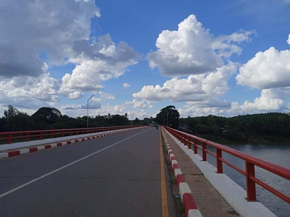 တောင်ကြအင်းတံတားမှာ တပ်ဆွဲထားတဲ့စစ်တပ်ကို S.O.F အဖွဲ့ကအနီးကပ်ဝင်တိုက်