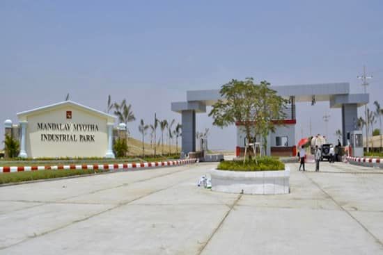 (မြို့သာစက်မှုဇုန်အဝင်အား တွေ့ရစဥ်။ဓာတ်ပုံ-Cj)