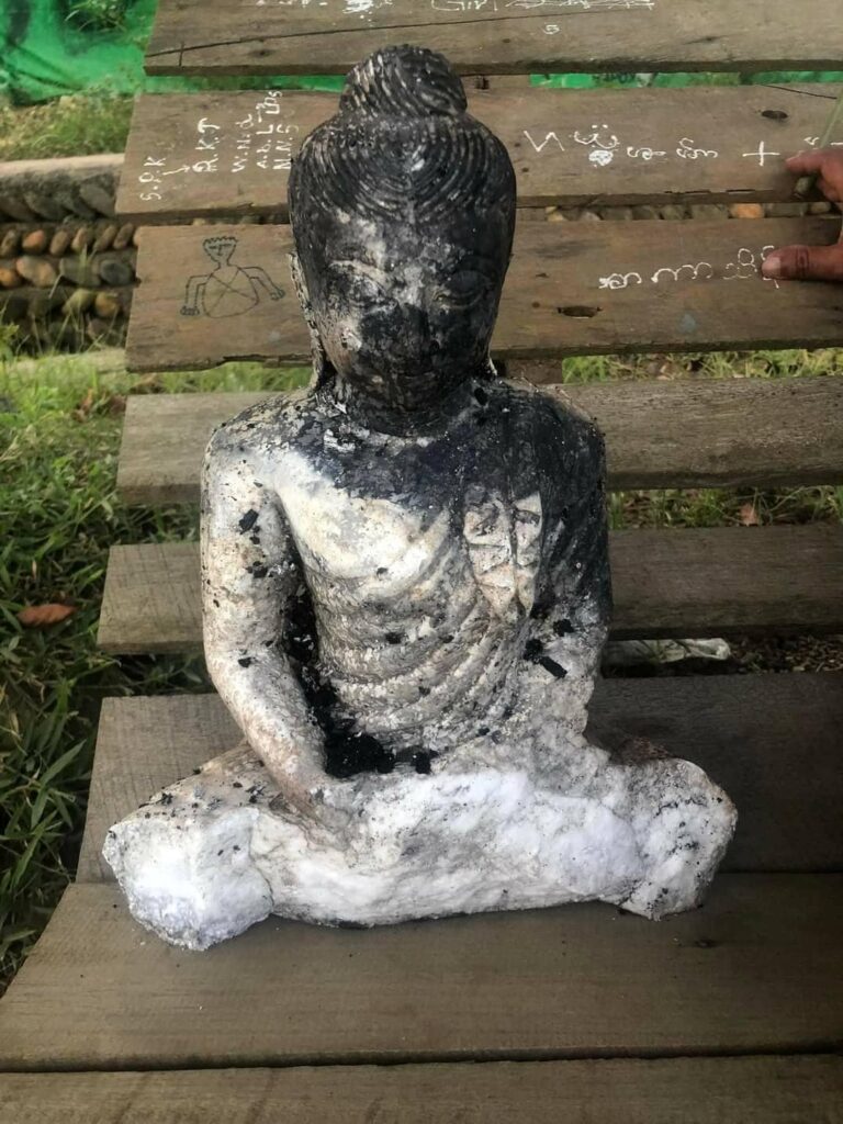စစ်ကောင်စီဖျက်ဆီးသွားသည့် ကုန်စုံဆိုင်နှင့်အိမ်၊ဓာတ်ပုံ - Cj