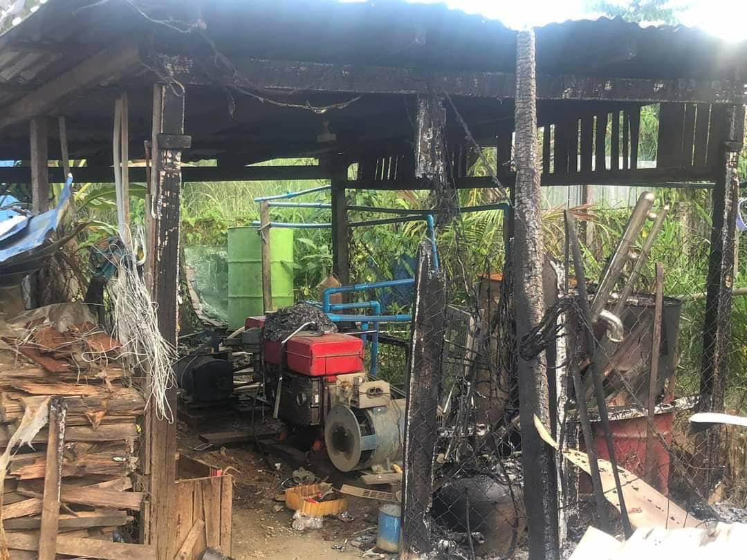 စစ်ကောင်စီဖျက်ဆီးသွားသည့် ကုန်စုံဆိုင်နှင့်အိမ်၊ဓာတ်ပုံ - Cj