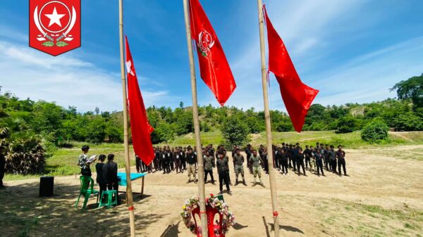 (ပခုက္ကူ PDF မှရဲဘော်များ စစ်ရေးလေ့ကျင့်နေစဥ်၊ ဓာတ်ပုံ - Pakokku People Defense Force)