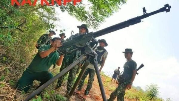 ကရင်နီပြည်တွင် တိုက်ပွဲများ ဆက်လက်ပြင်းထန်နေပြီး နှစ်ဖက်ကျဆုံးမှုများရှိ