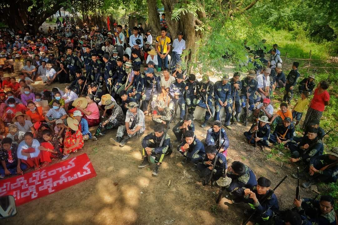 ခုခံတော်လှန်စစ်တစ်နှစ်ပြည့်အဖြစ် အညာဒေသမှPDFများ နှင့်ပြည်သူများစုပေါင်းဆန္ဒထုတ်ဖော်စဥ် ။ ။ဓါတ်ပုံ- 96 Soldiers PDF