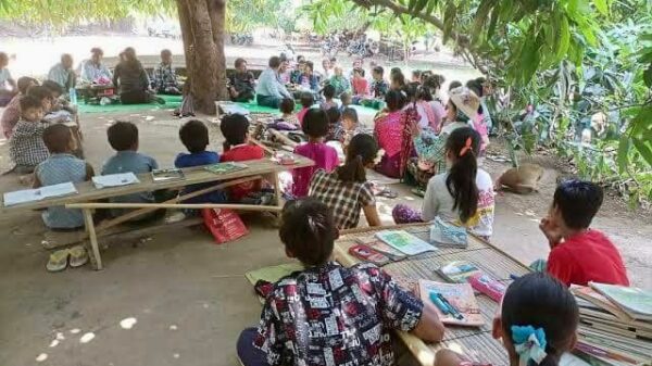(စစ်ကိုင်းတိုင်း၊ မြောင်နယ်ရှိ ကြားကာလပညာရေးအစီအစဥ်တစ်ခုအား တွေ့ရစဥ်။ဓာတ်ပုံ-ကိုနွေဦး-မြောင်)